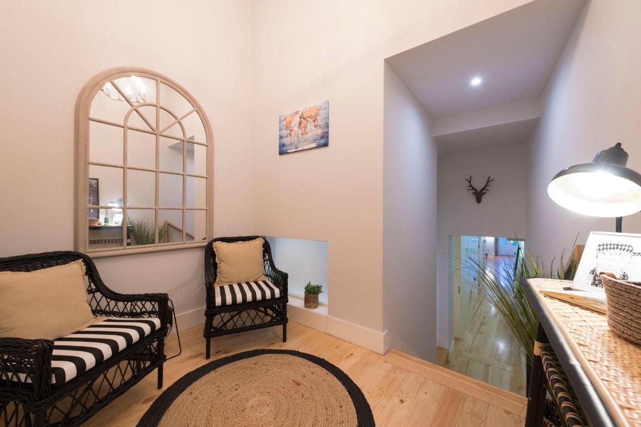 Lovelystay - Porto Peaceful Living W/ Backyard ภายนอก รูปภาพ