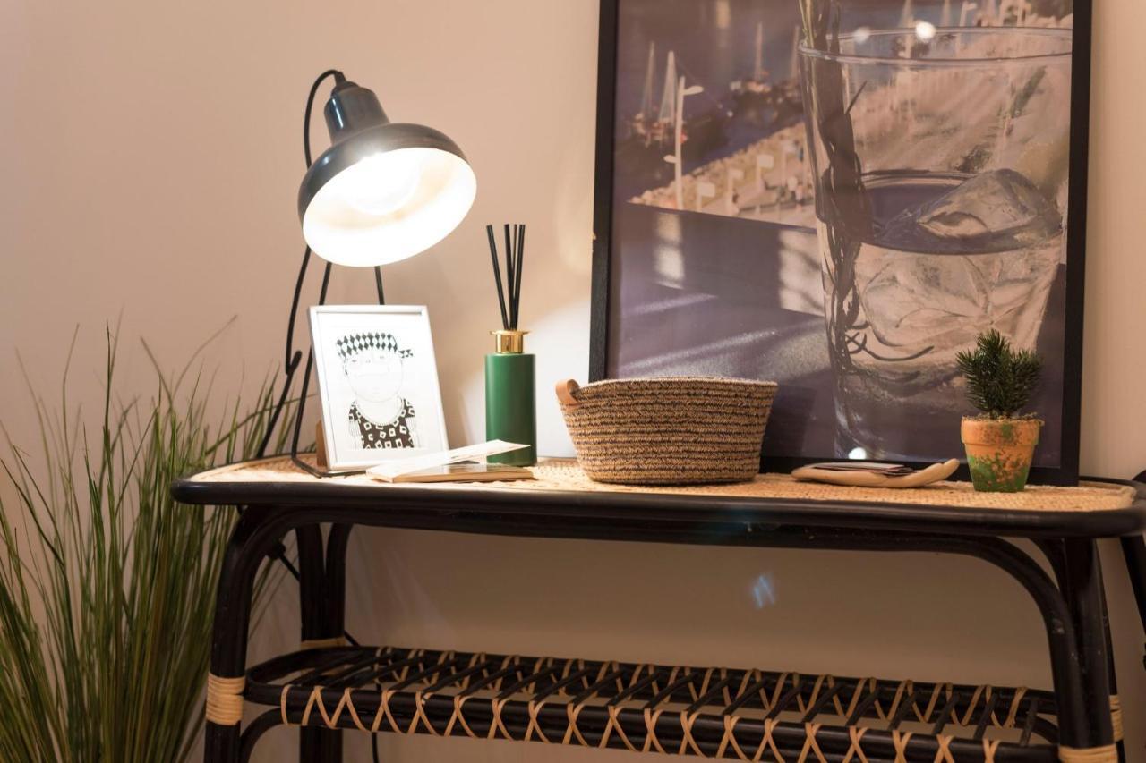 Lovelystay - Porto Peaceful Living W/ Backyard ภายนอก รูปภาพ