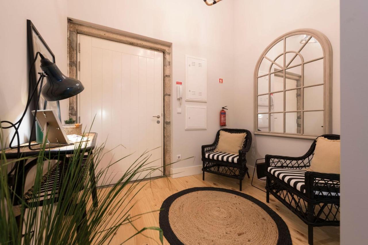 Lovelystay - Porto Peaceful Living W/ Backyard ภายนอก รูปภาพ