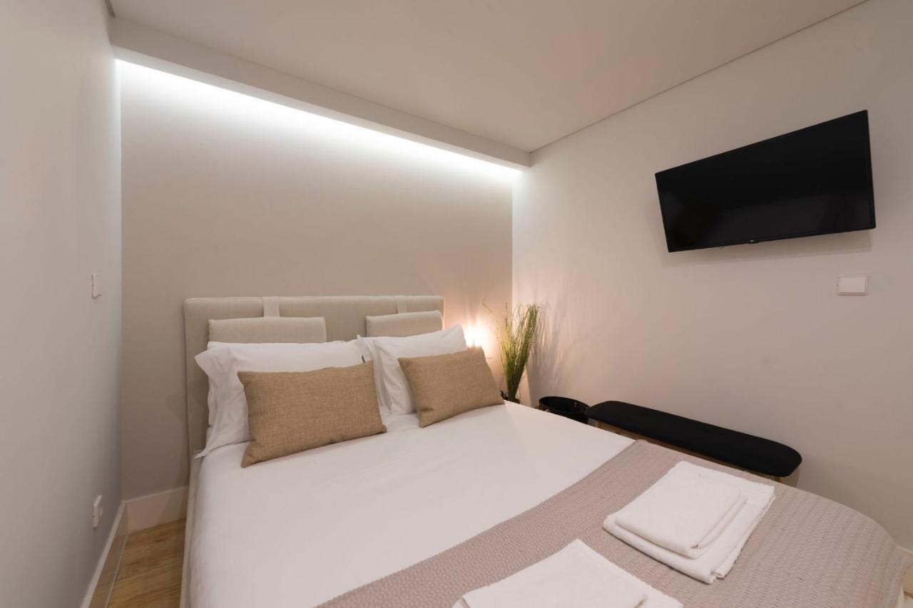 Lovelystay - Porto Peaceful Living W/ Backyard ภายนอก รูปภาพ
