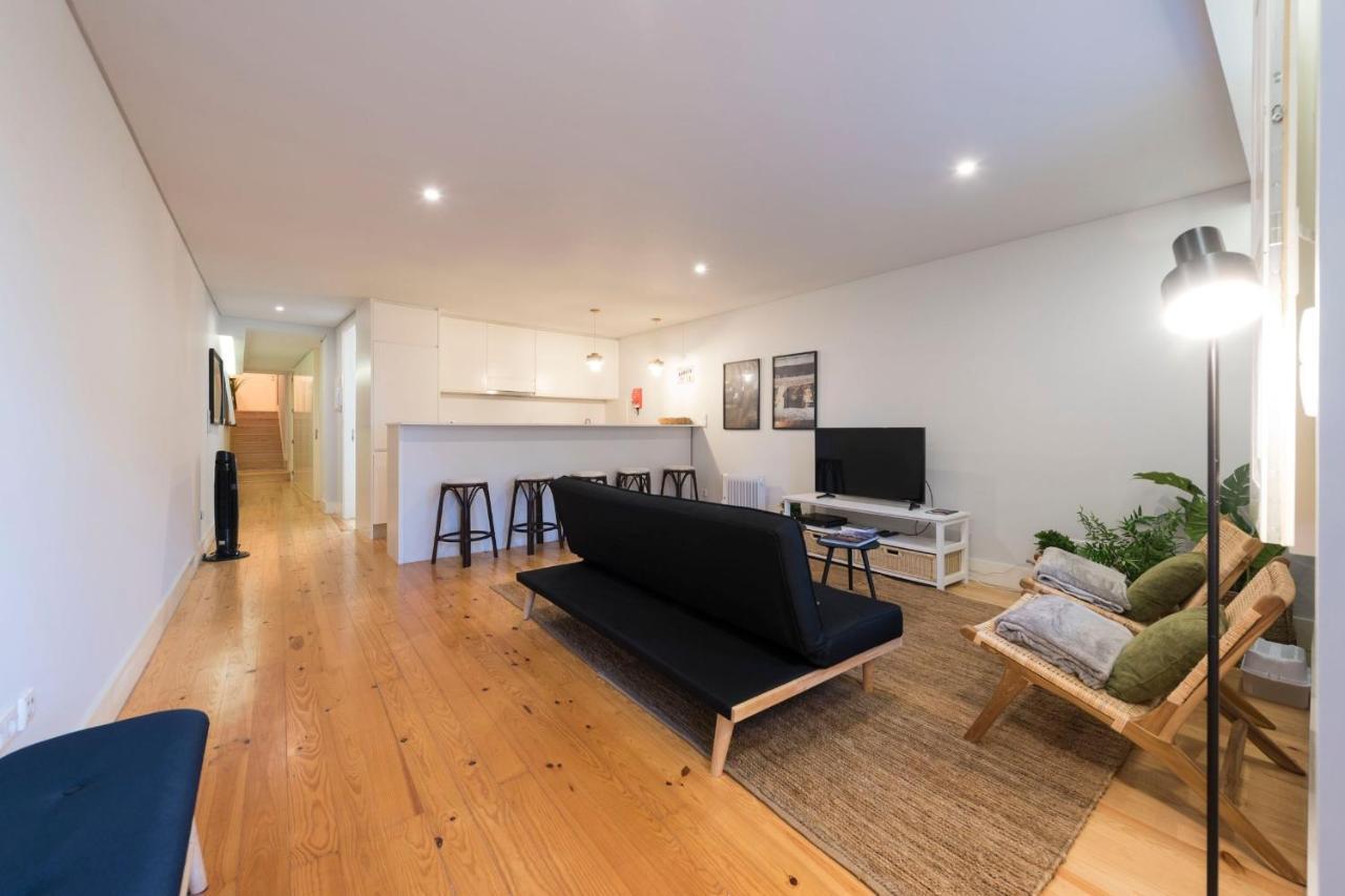 Lovelystay - Porto Peaceful Living W/ Backyard ภายนอก รูปภาพ